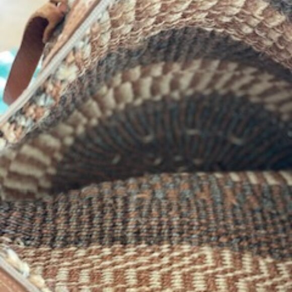 Jute and Leather Handmade Shoulder Bag - Picture 5 of 6